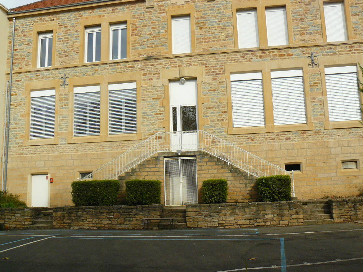 façade-sud-école.jpg