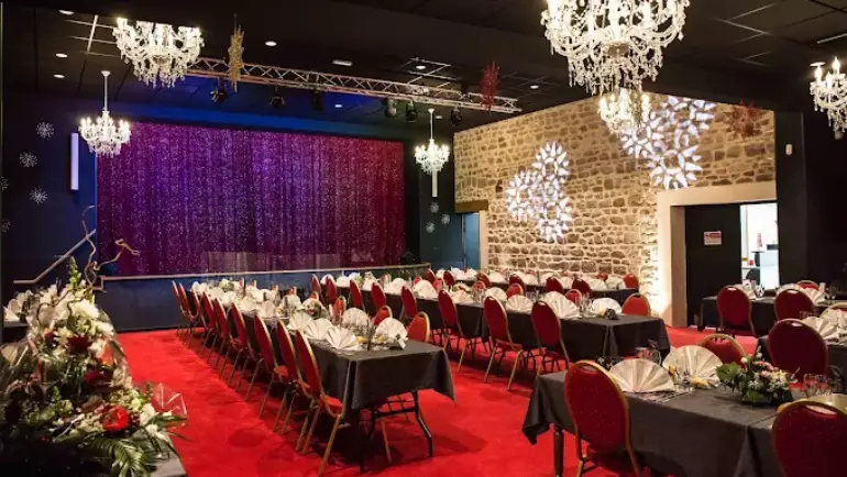 Repas Spectacle au Cabaret de Trivy